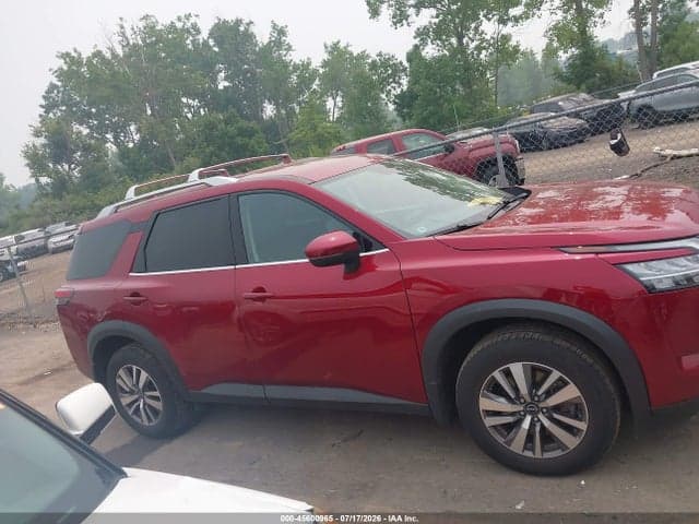 2024 NISSAN PATHFINDER SL 4WD 12