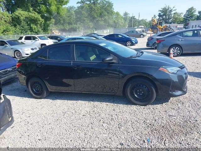 2019 TOYOTA COROLLA LE 13