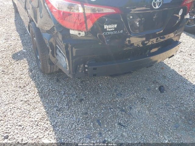 2019 TOYOTA COROLLA LE 18