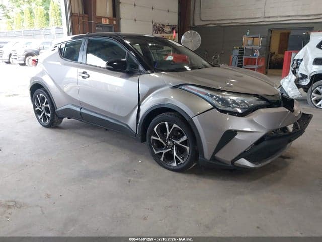 2020 TOYOTA C-HR XLE - 1