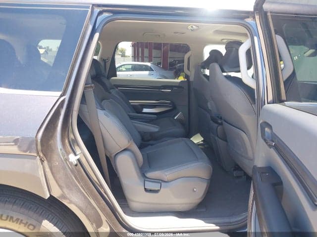 2026 KIA EV9 LIGHT LONG RANGE 8