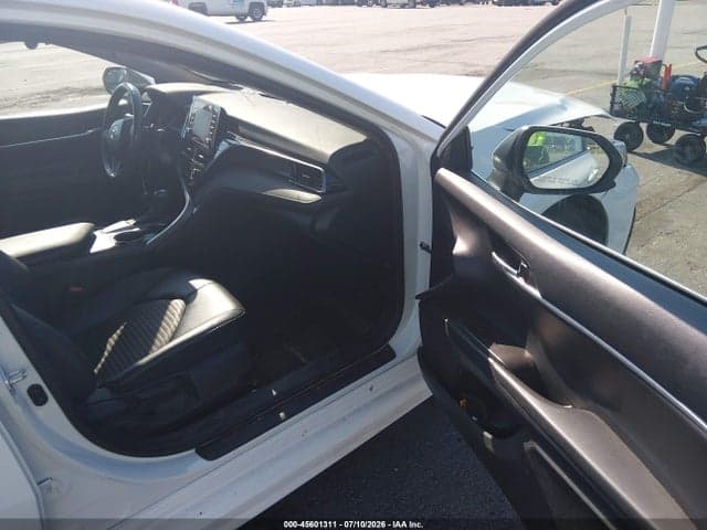 2021 TOYOTA CAMRY SE 5