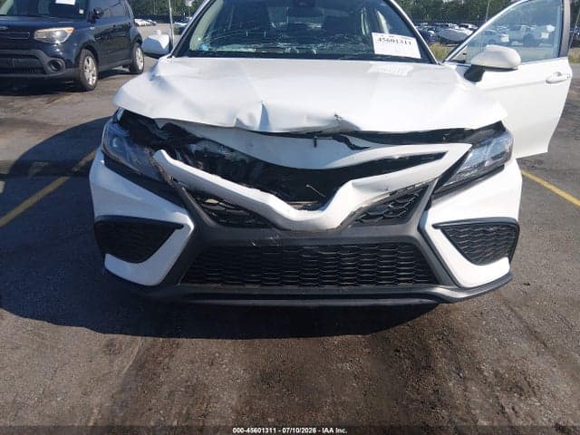 2021 TOYOTA CAMRY SE 6