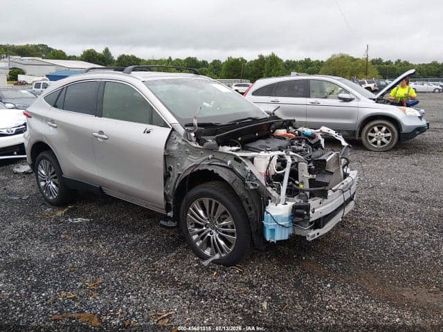 2021 TOYOTA VENZA XLE - 1