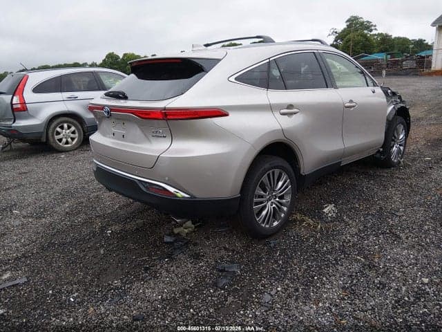 2021 TOYOTA VENZA XLE 4