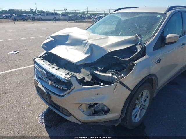 2017 FORD ESCAPE SE 6