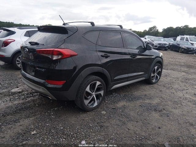 2017 HYUNDAI TUCSON SPORT 4