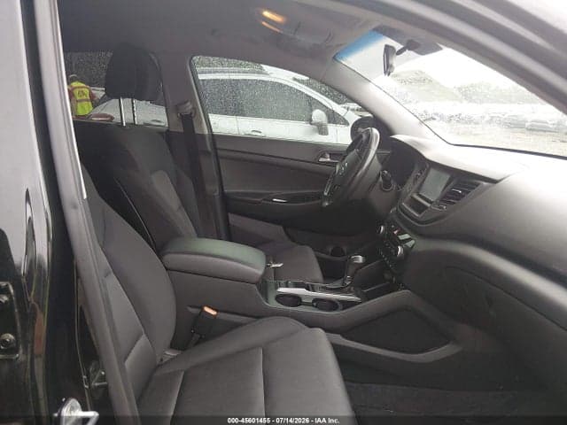 2017 HYUNDAI TUCSON SPORT 5