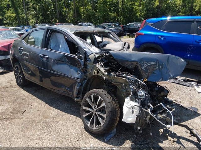 2018 TOYOTA COROLLA SE