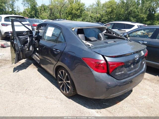 2018 TOYOTA COROLLA SE 3