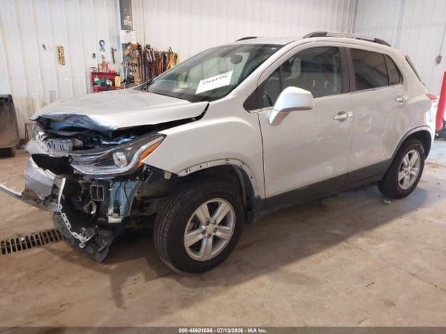 2020 CHEVROLET TRAX AWD LT 2