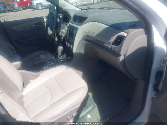 2017 CHEVROLET TRAVERSE LT 5