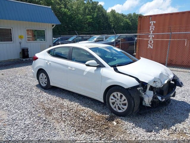 2019 HYUNDAI ELANTRA SE 1