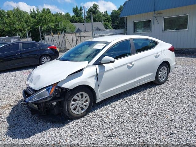 2019 HYUNDAI ELANTRA SE 2