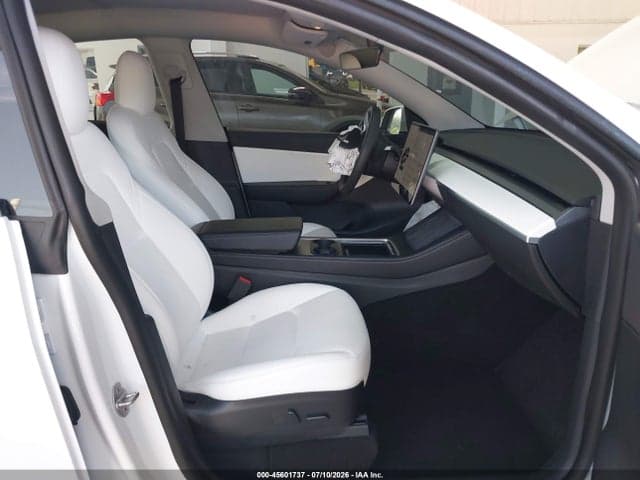 2022 TESLA MODEL Y PERFORMANCE DUAL MOTOR ALL-WHEEL DRIVE 5
