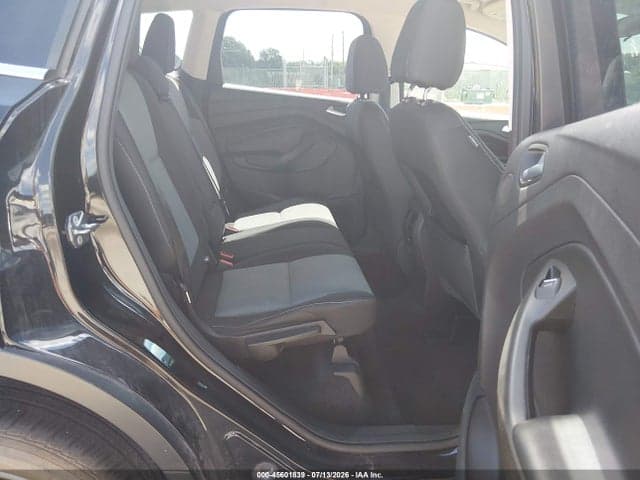 2017 FORD ESCAPE SE 8