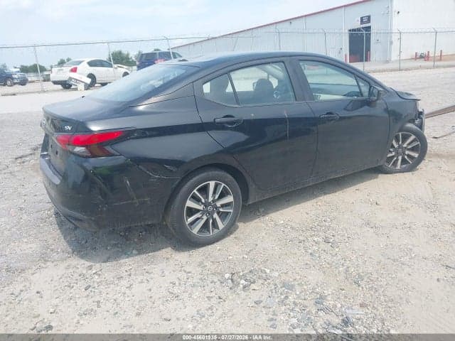2021 NISSAN VERSA SV XTRONIC CVT 4