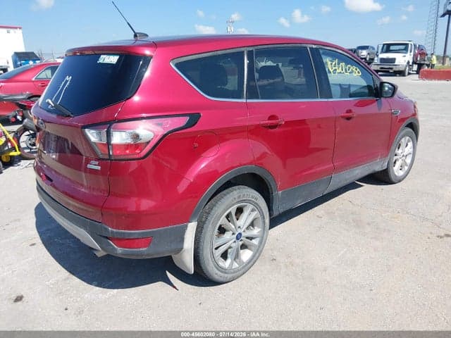 2017 FORD ESCAPE SE 4