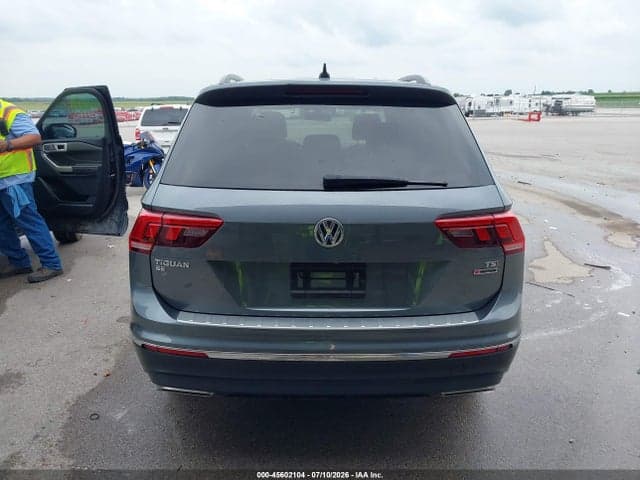 2018 VOLKSWAGEN TIGUAN 2.0T SE/2.0T SEL 16