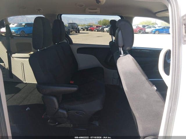 2018 DODGE GRAND CARAVAN SE 8