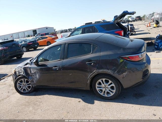 2018 TOYOTA YARIS IA 13