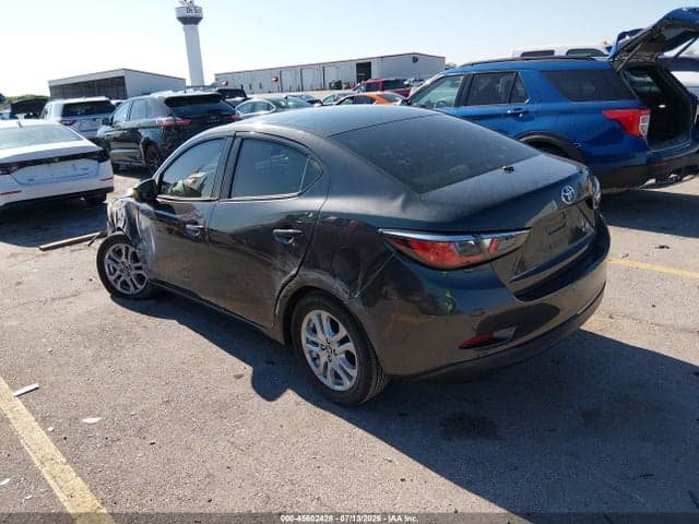 2018 TOYOTA YARIS IA 3