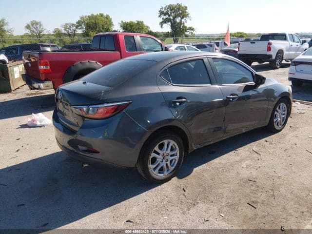 2018 TOYOTA YARIS IA 4