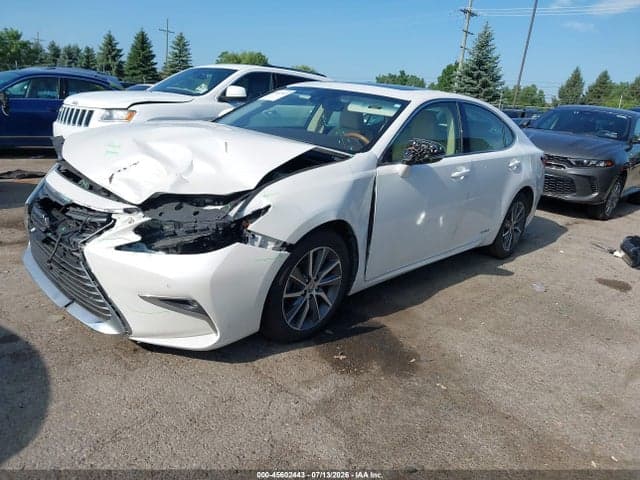 2018 LEXUS ES 300H 2
