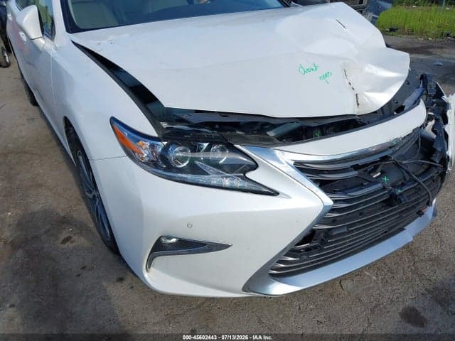 2018 LEXUS ES 300H 17