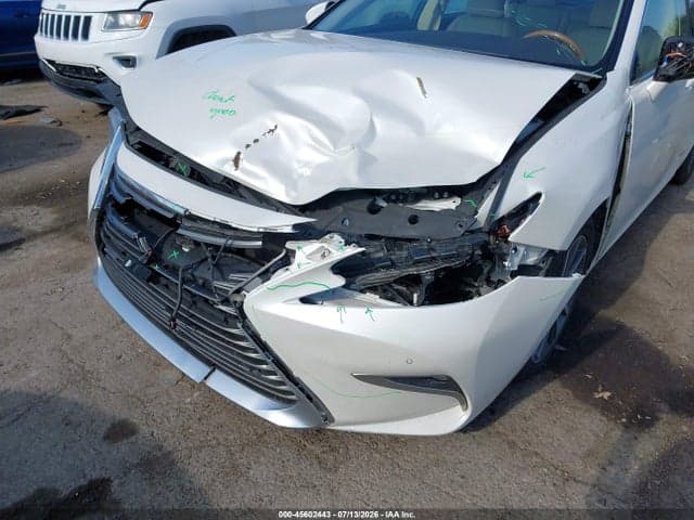 2018 LEXUS ES 300H 6