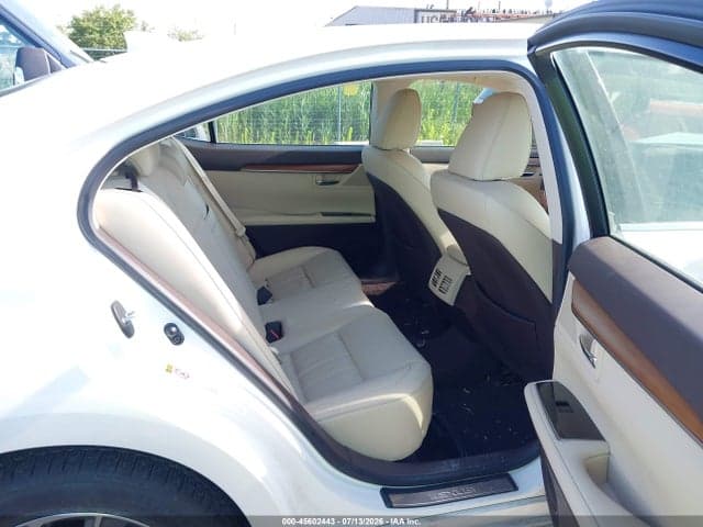 2018 LEXUS ES 300H 8