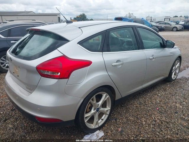 2016 FORD FOCUS TITANIUM 4