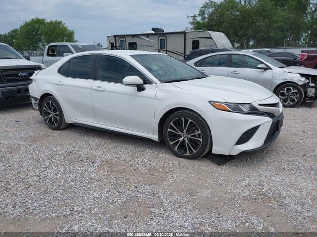 2020 TOYOTA CAMRY SE - 1