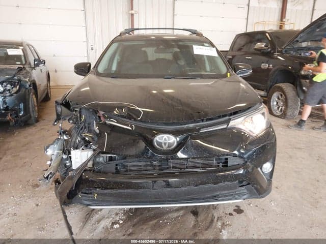 2018 TOYOTA RAV4 XLE 12