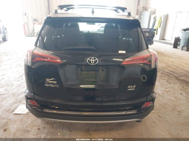 2018 TOYOTA RAV4 XLE 16