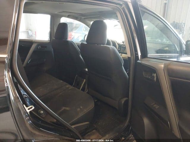 2018 TOYOTA RAV4 XLE 8