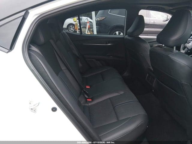2025 TOYOTA CAMRY XSE 8