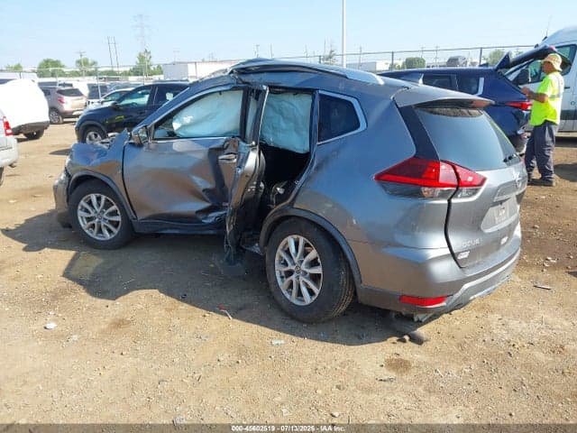 2018 NISSAN ROGUE SV 3