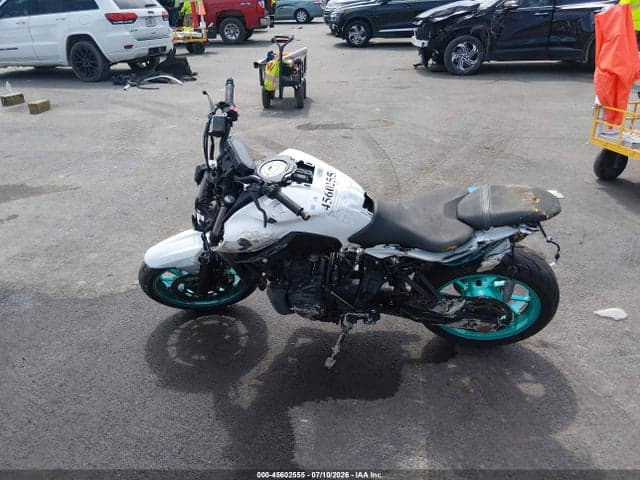 2022 YAMAHA MT07 13