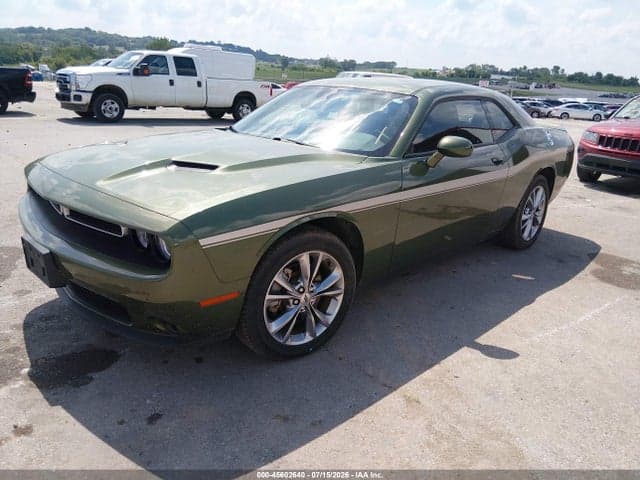 2021 DODGE CHALLENGER SXT AWD 2