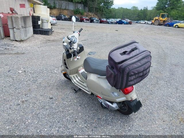 2025 VESPA GTS 310 3
