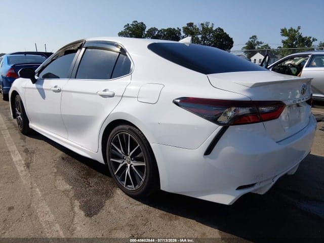 2021 TOYOTA CAMRY SE 3
