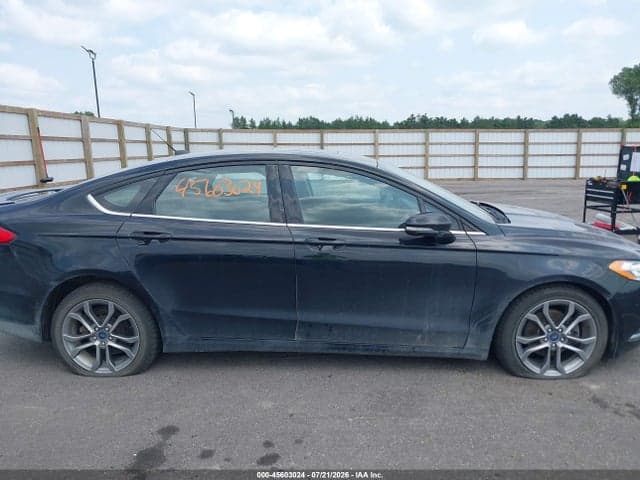 2017 FORD FUSION SE 13