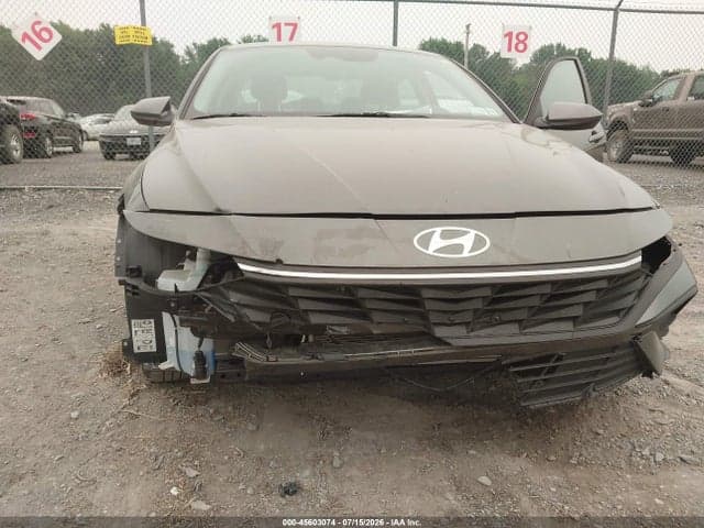 2025 HYUNDAI ELANTRA SE 6