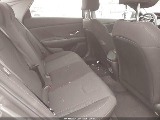 2025 HYUNDAI ELANTRA SE 8