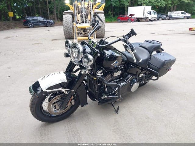 2025 HARLEY-DAVIDSON FLHC 2