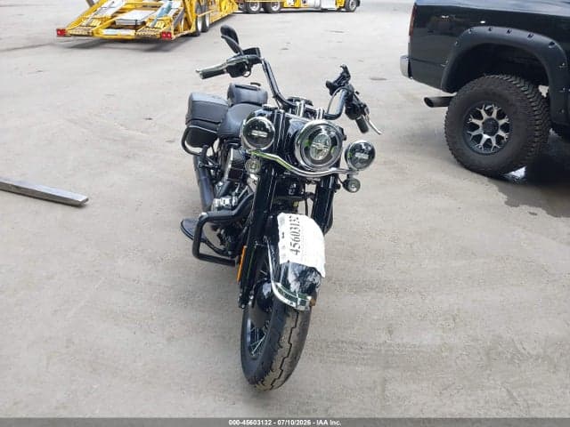2025 HARLEY-DAVIDSON FLHC 5