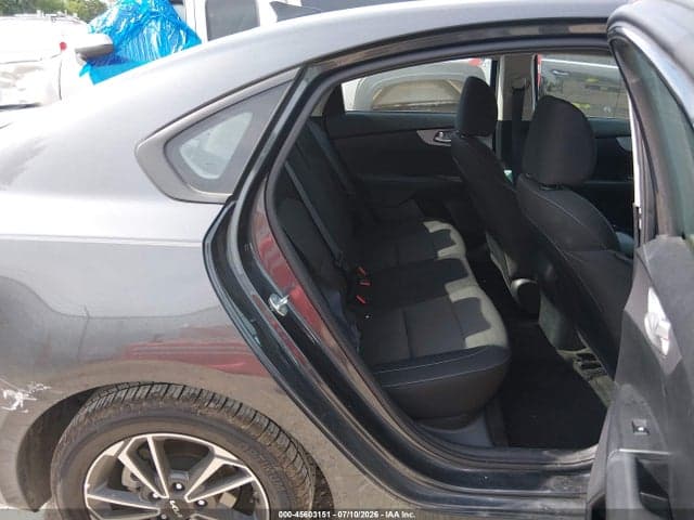 2024 KIA FORTE LXS 8