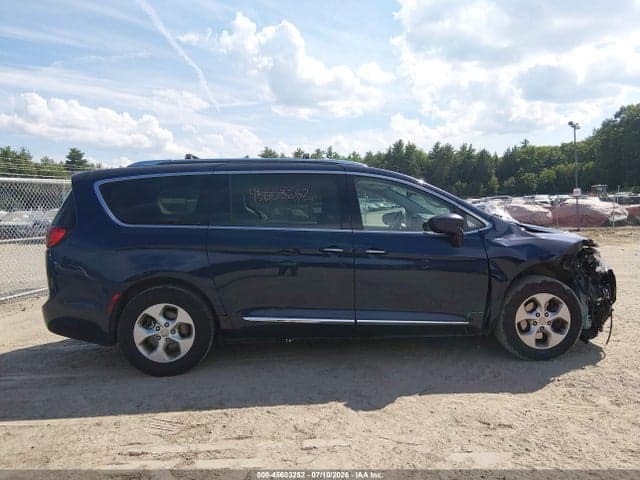 2017 CHRYSLER PACIFICA TOURING-L PLUS 13