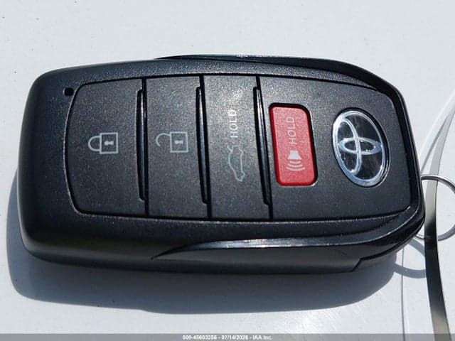 2026 TOYOTA CAMRY SE 11